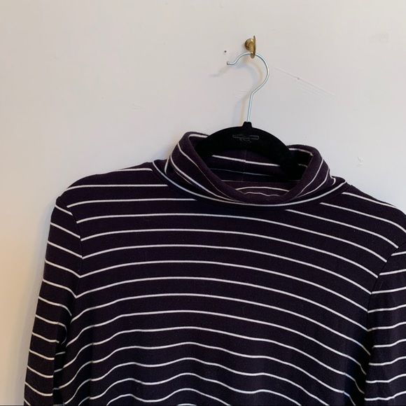 Land’s End turtleneck long sleeved shirt - Picture 4 of 4